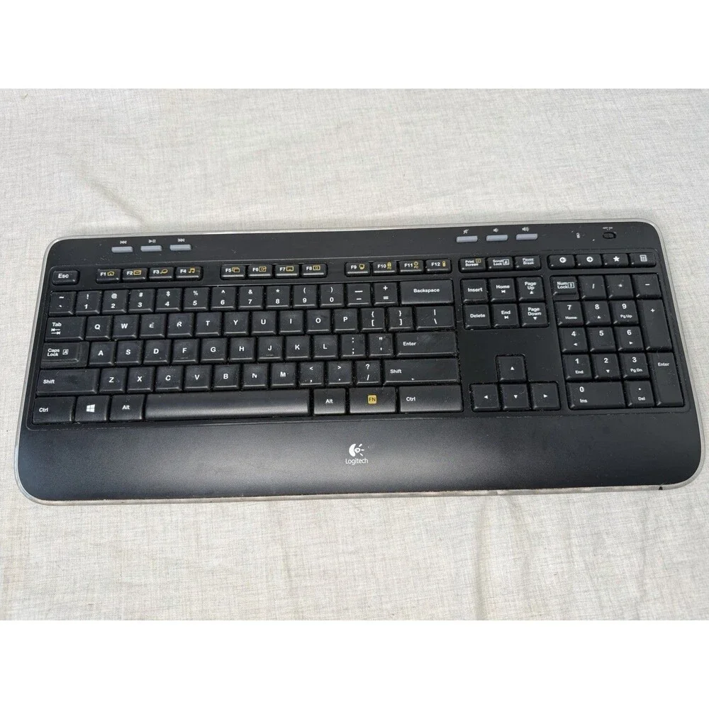 Logitech K520 Full-Size Wireless Keyboard Unifying No Dongle  Powers On Black